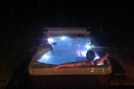 Forest Sweet Retreat Hot Tub & Wood Fired Sauna Юклулет Экстерьер фото